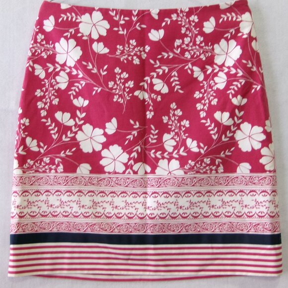 Ann Taylor Loft Red‎ & White Floral Lined Chambray Summer Skirt Size 6 - Picture 1 of 4